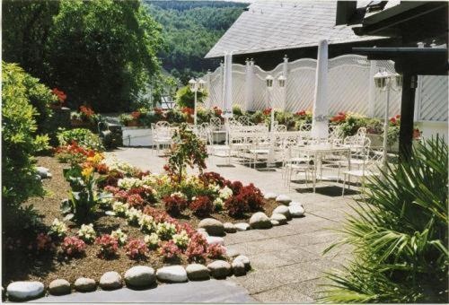 Hotel Zum Weissen Stein Kirchen Kültér fotó